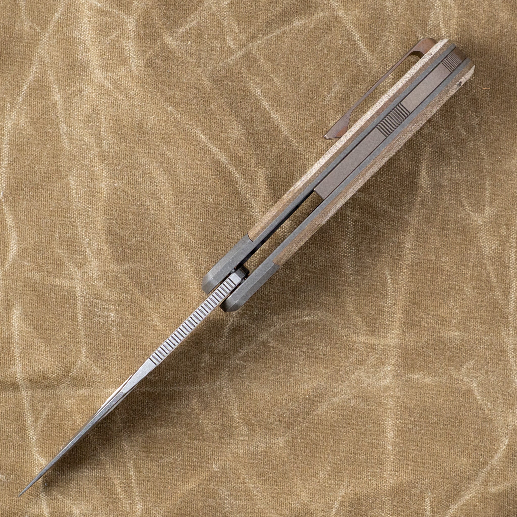 SCUFFLE - GREEN LINEN MICARTA STONEWASH