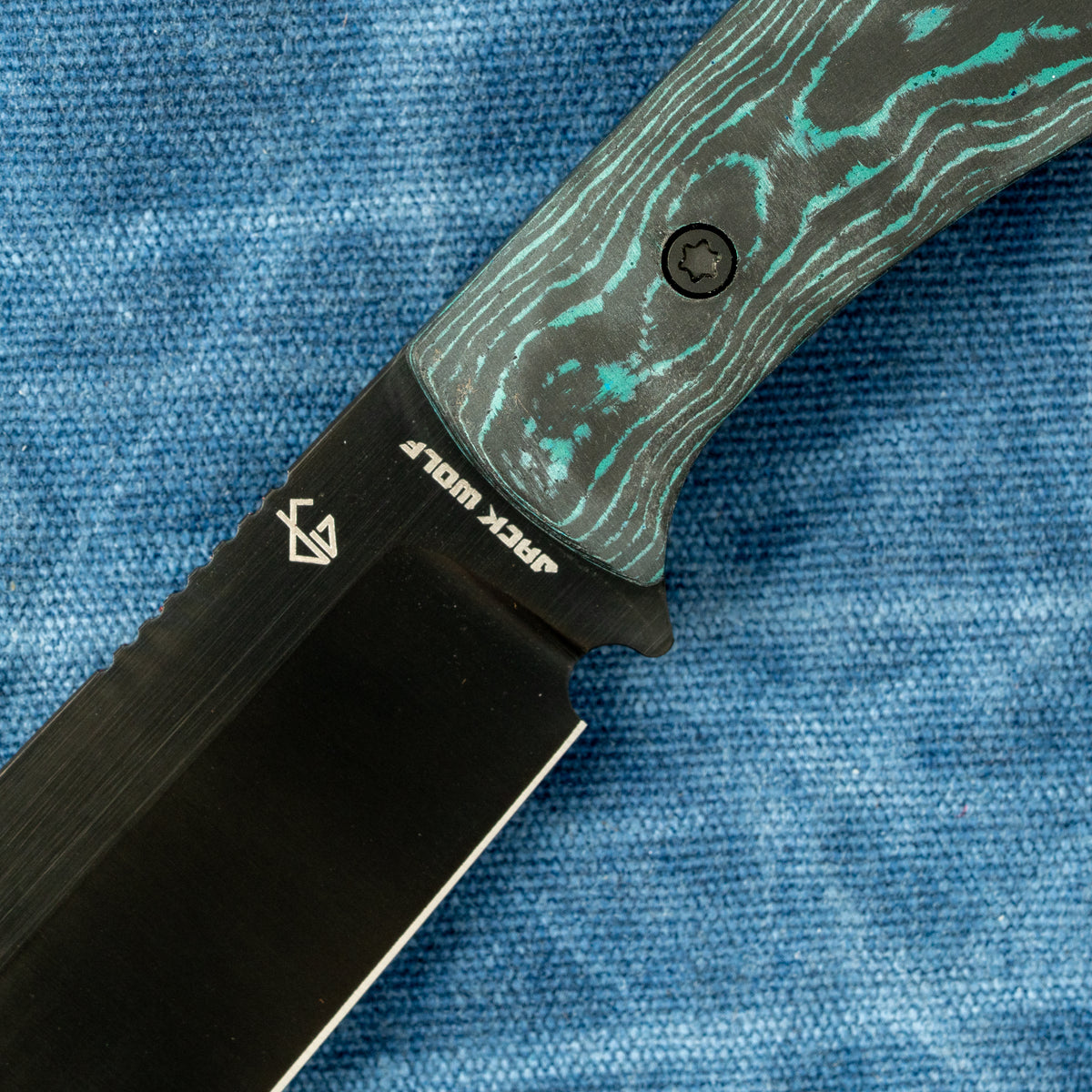 BORDERTOWN BOWIE - CAMOCARBON DARK MODE