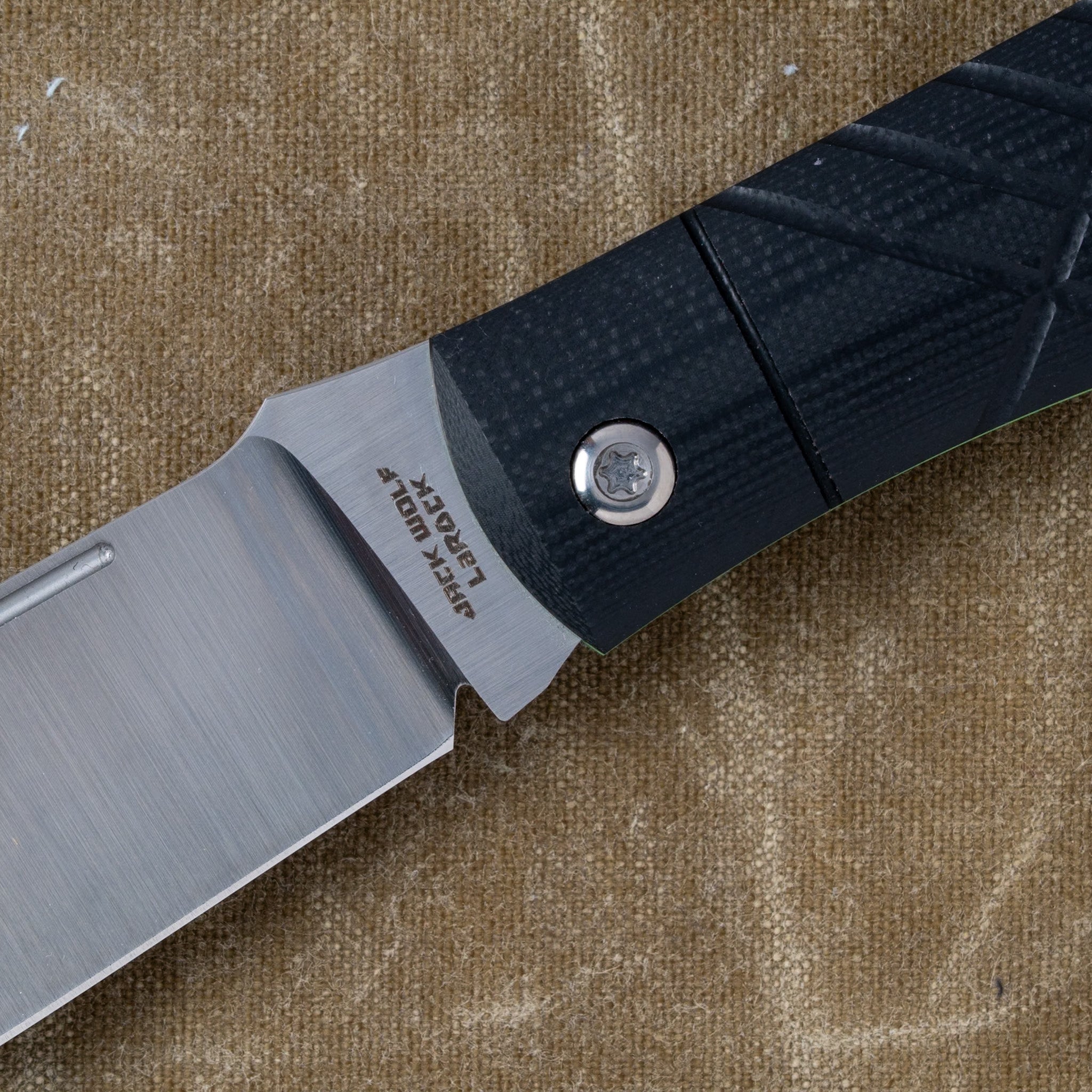 TIMBER JACK - BLACK G10 CROSS HATCH 2