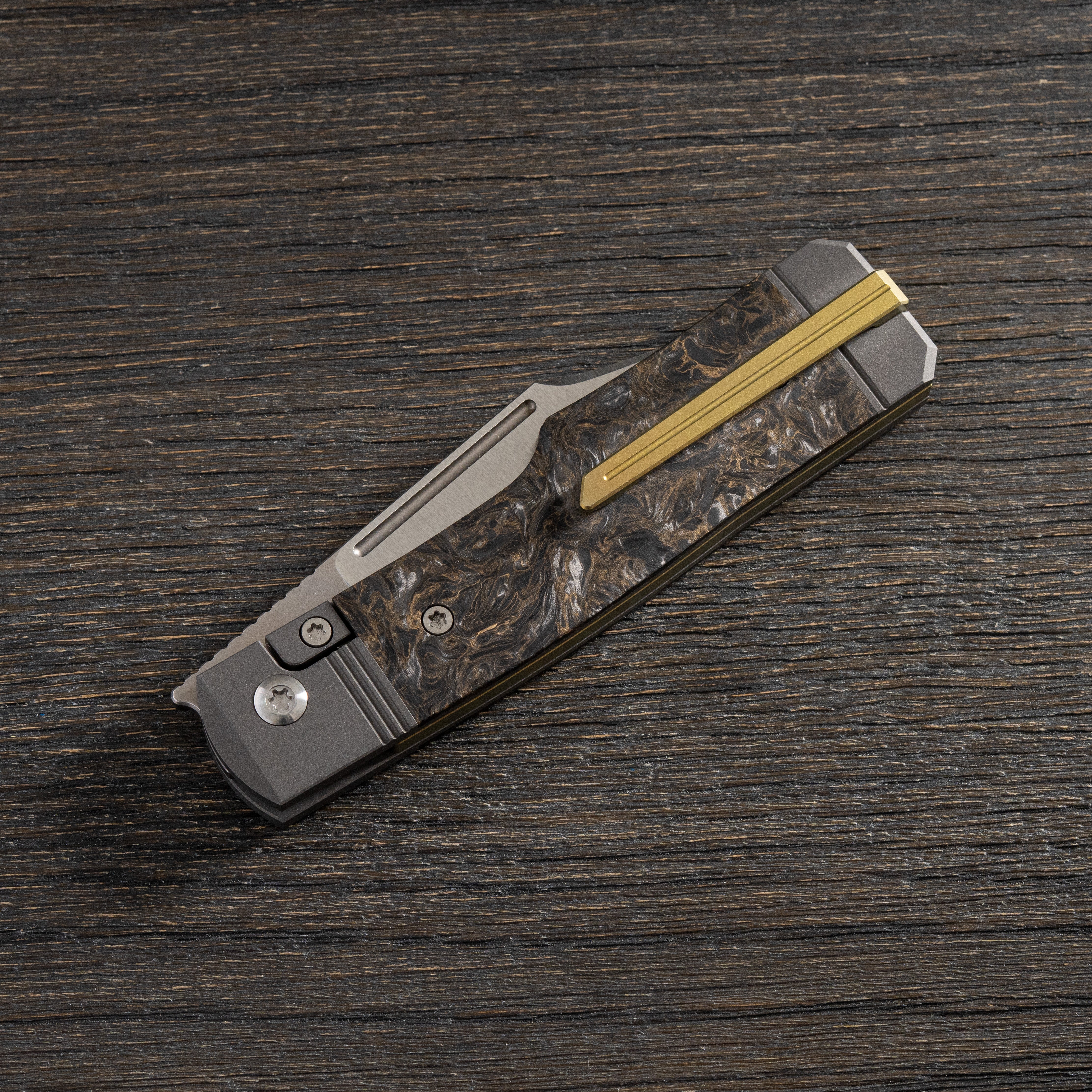 Gunslinger Jack - Fat Carbon Dark Matter Gold