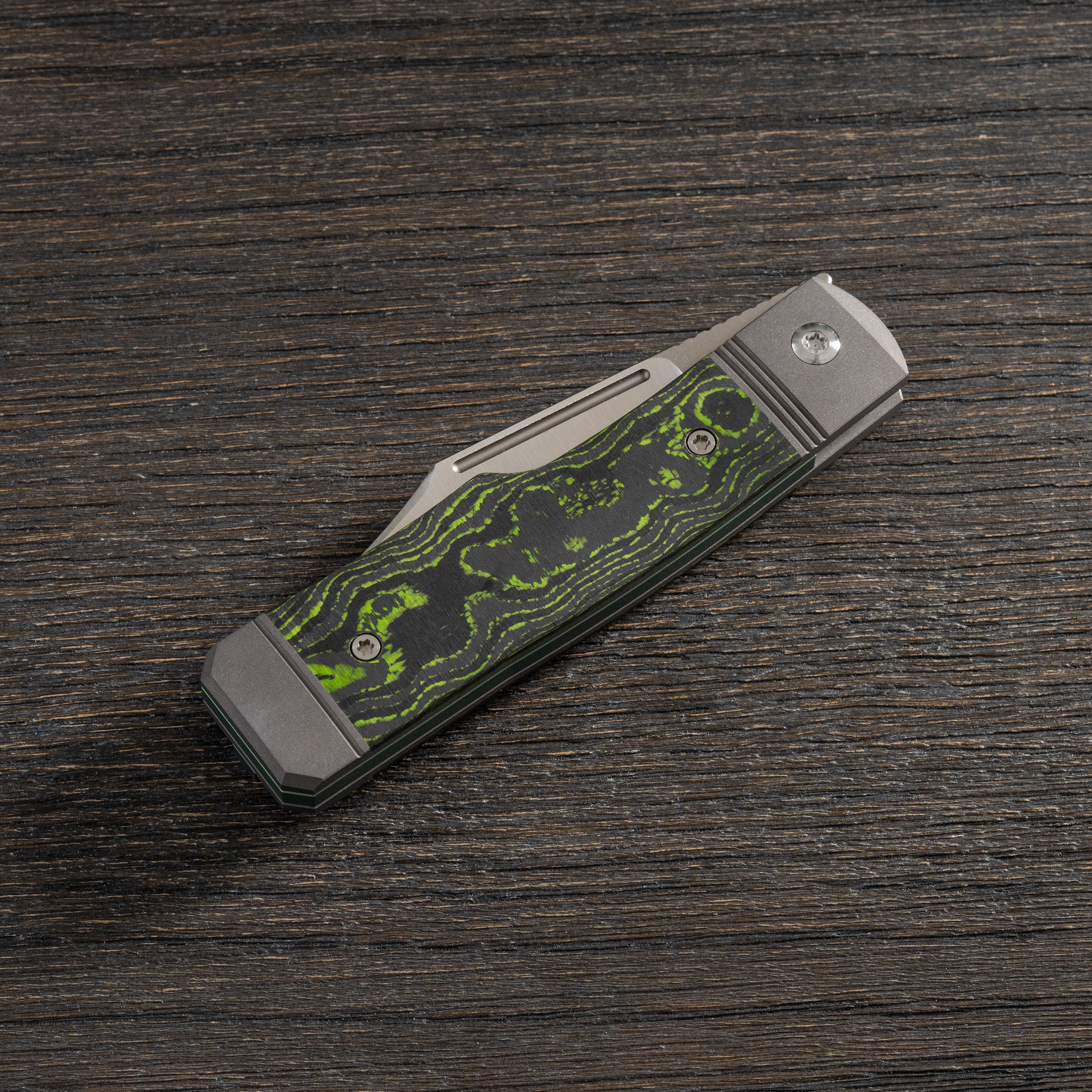 Gunslinger Jack - CamoCarbon Toxic Green