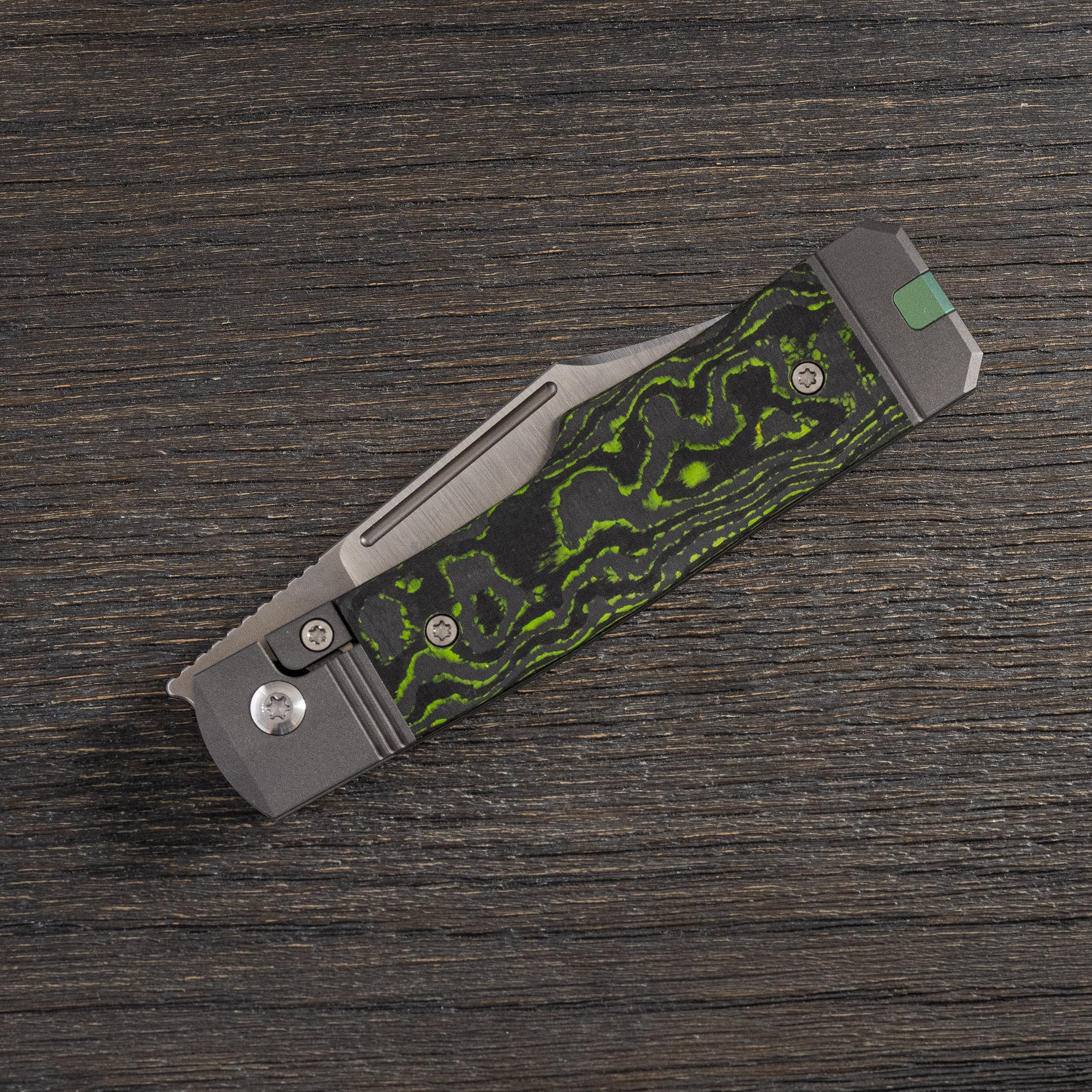 Gunslinger Jack - CamoCarbon Toxic Green