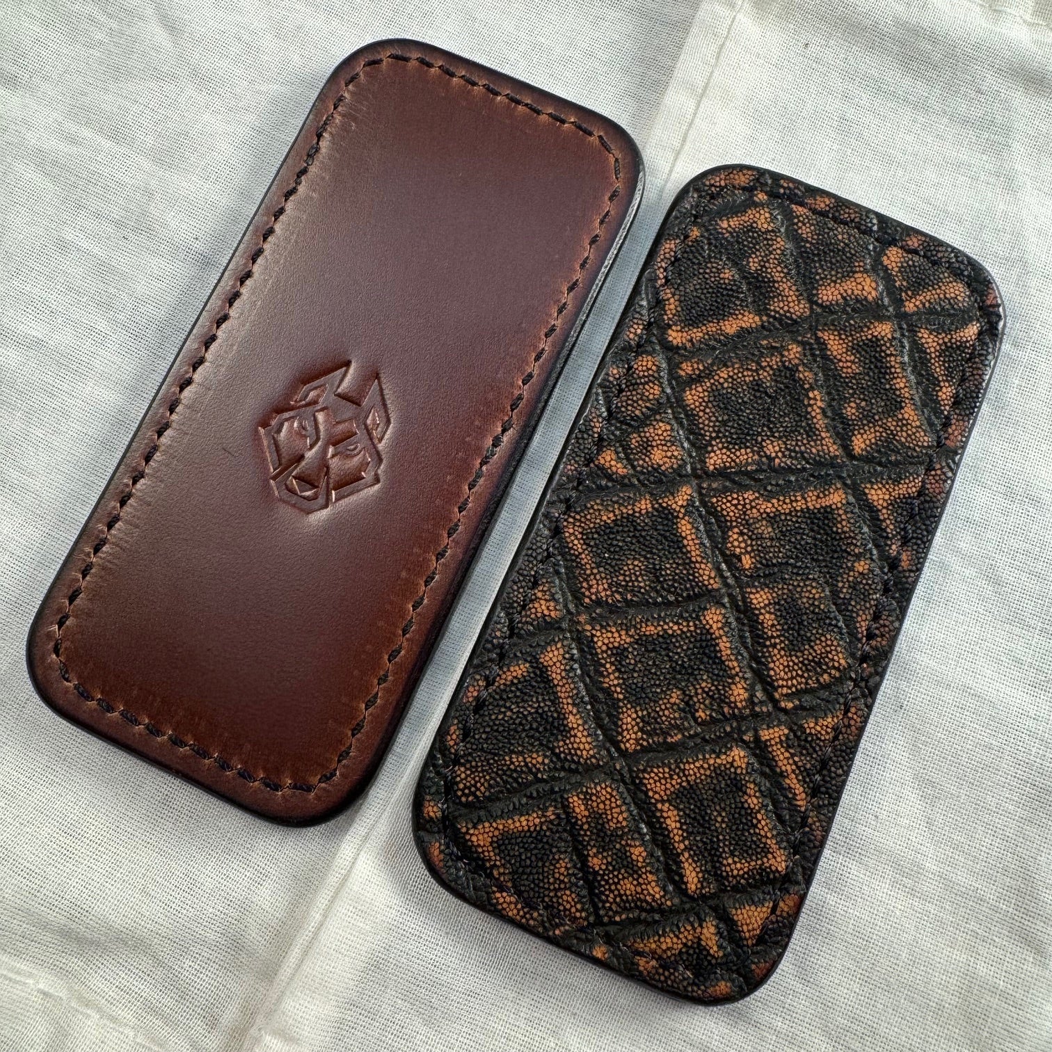 Robertson Exotic Slip - Cognac Elephant Black Thread