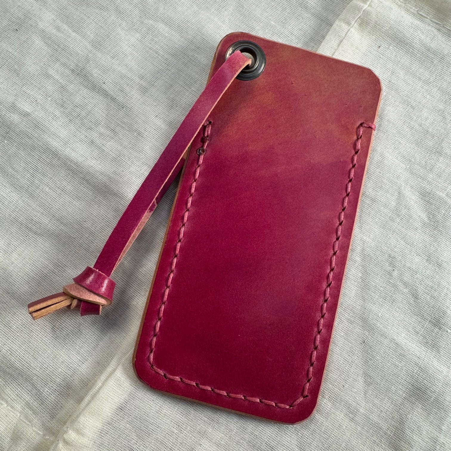 High Tide Lanyard Slip - Pink Shell Cordovan Pink Thread
