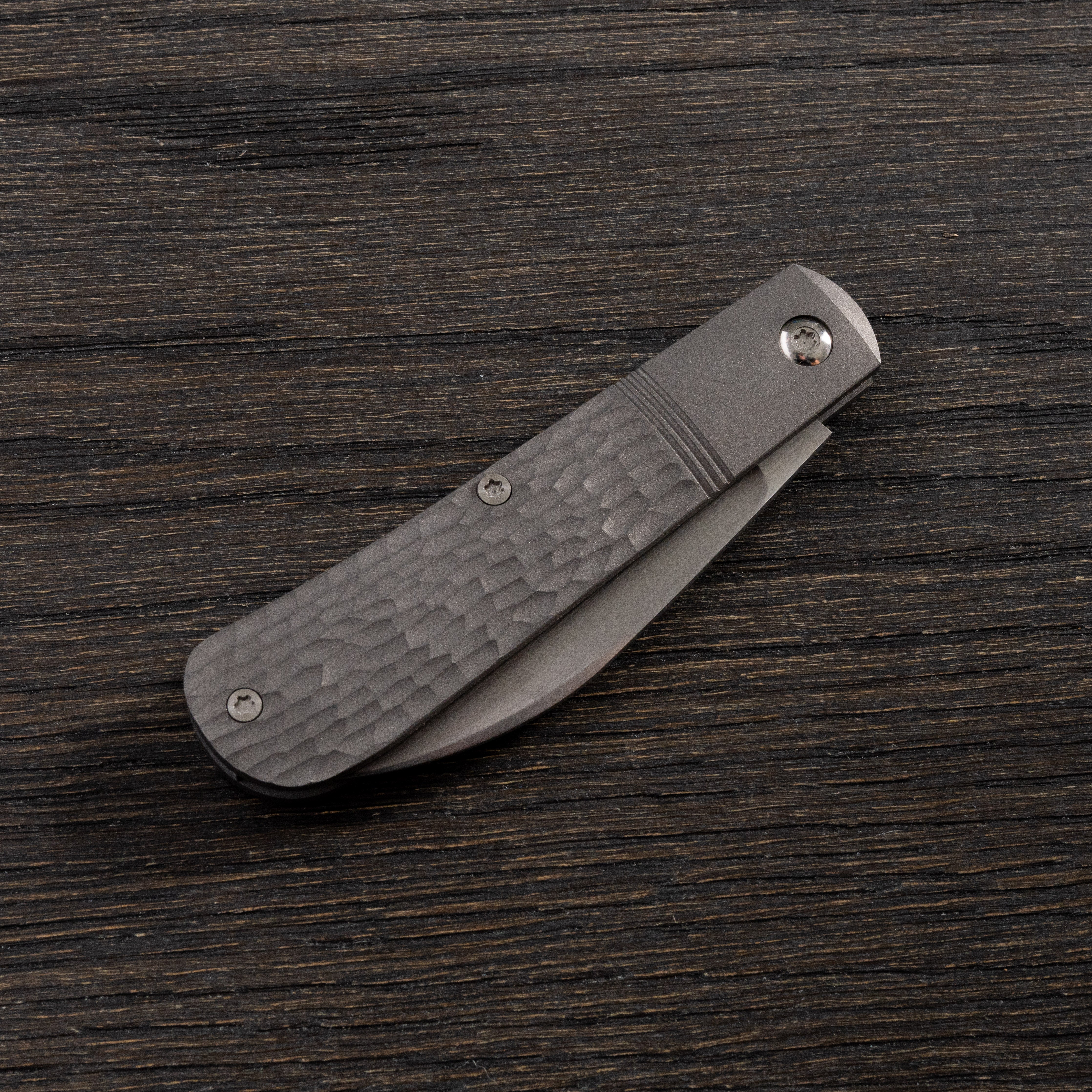 Laid Back Jack - Titanium Jigged Hand Satin