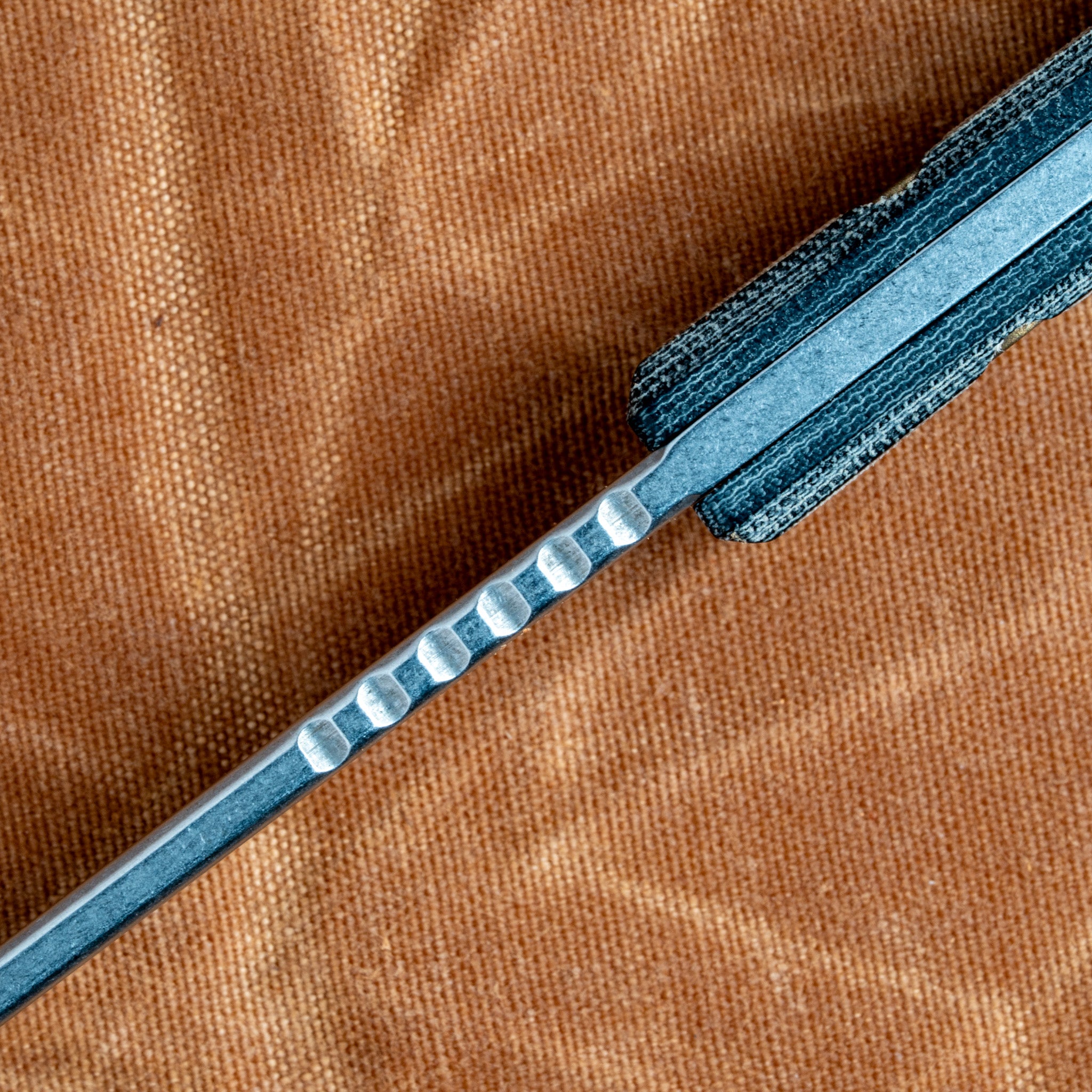 Prickly Pear - Black Linen Micarta