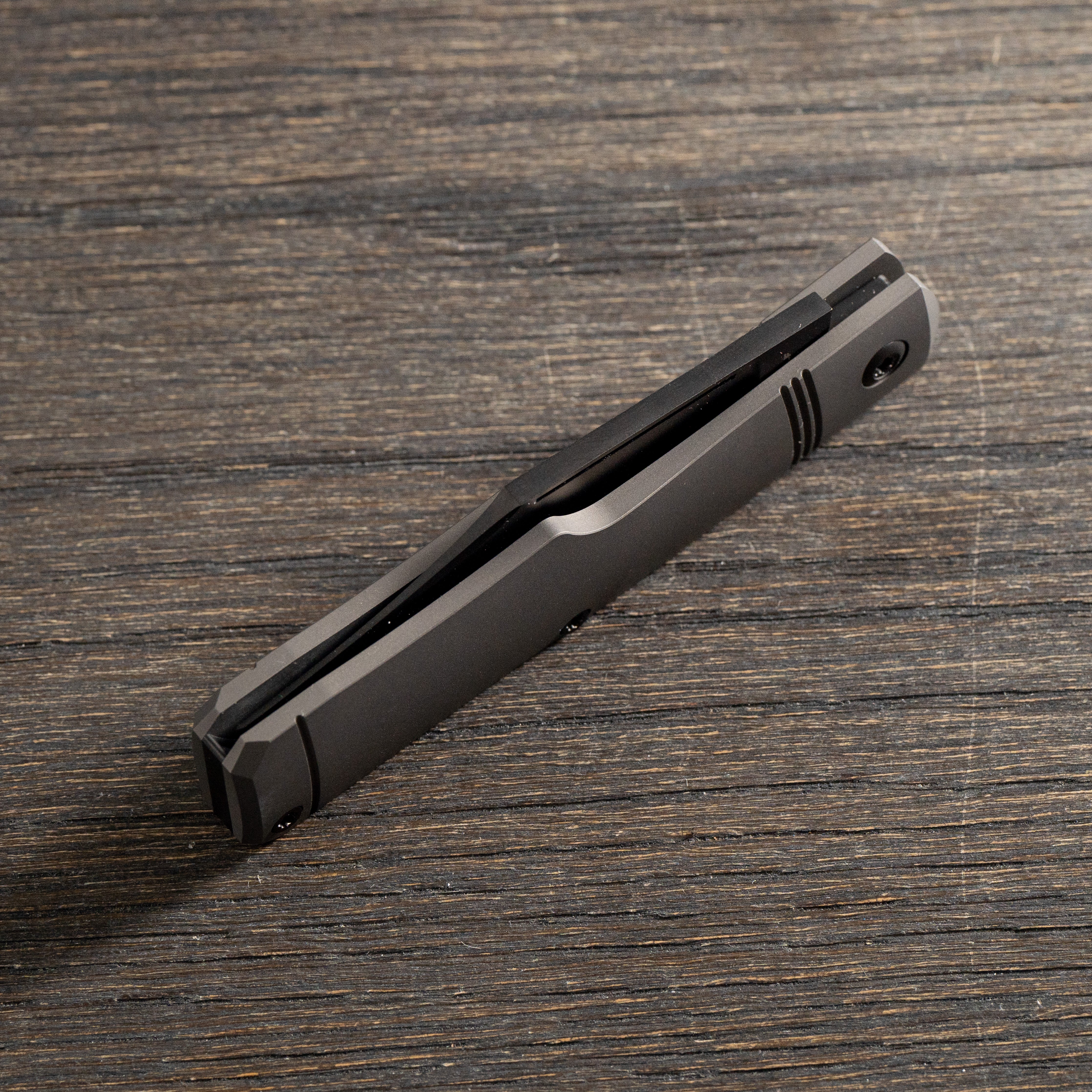 Sharpshooter Jack - Titanium Reverse Tux