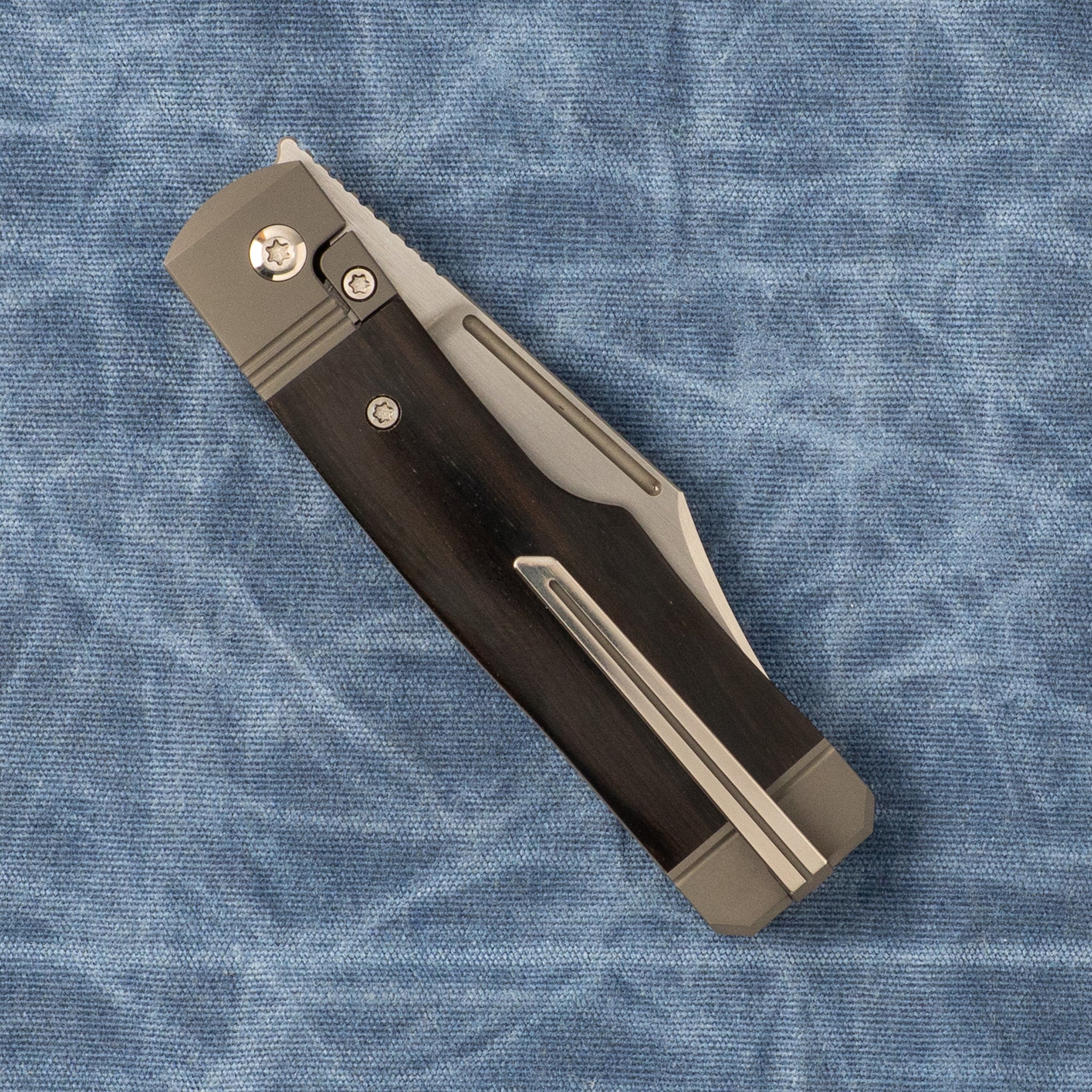 GUNSLINGER JACK - EBONY WOOD