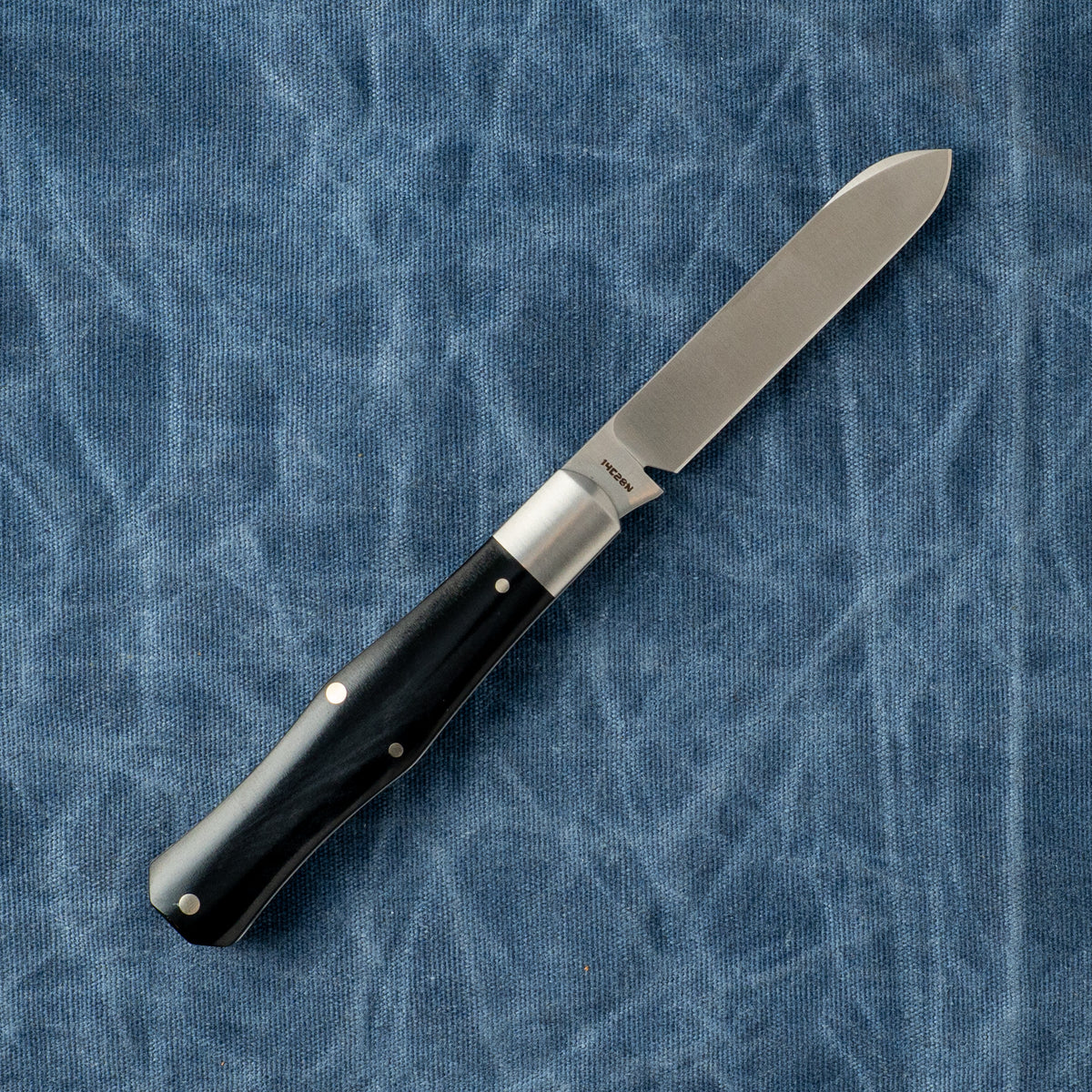COFFIN - SMOOTH BLACK BONE