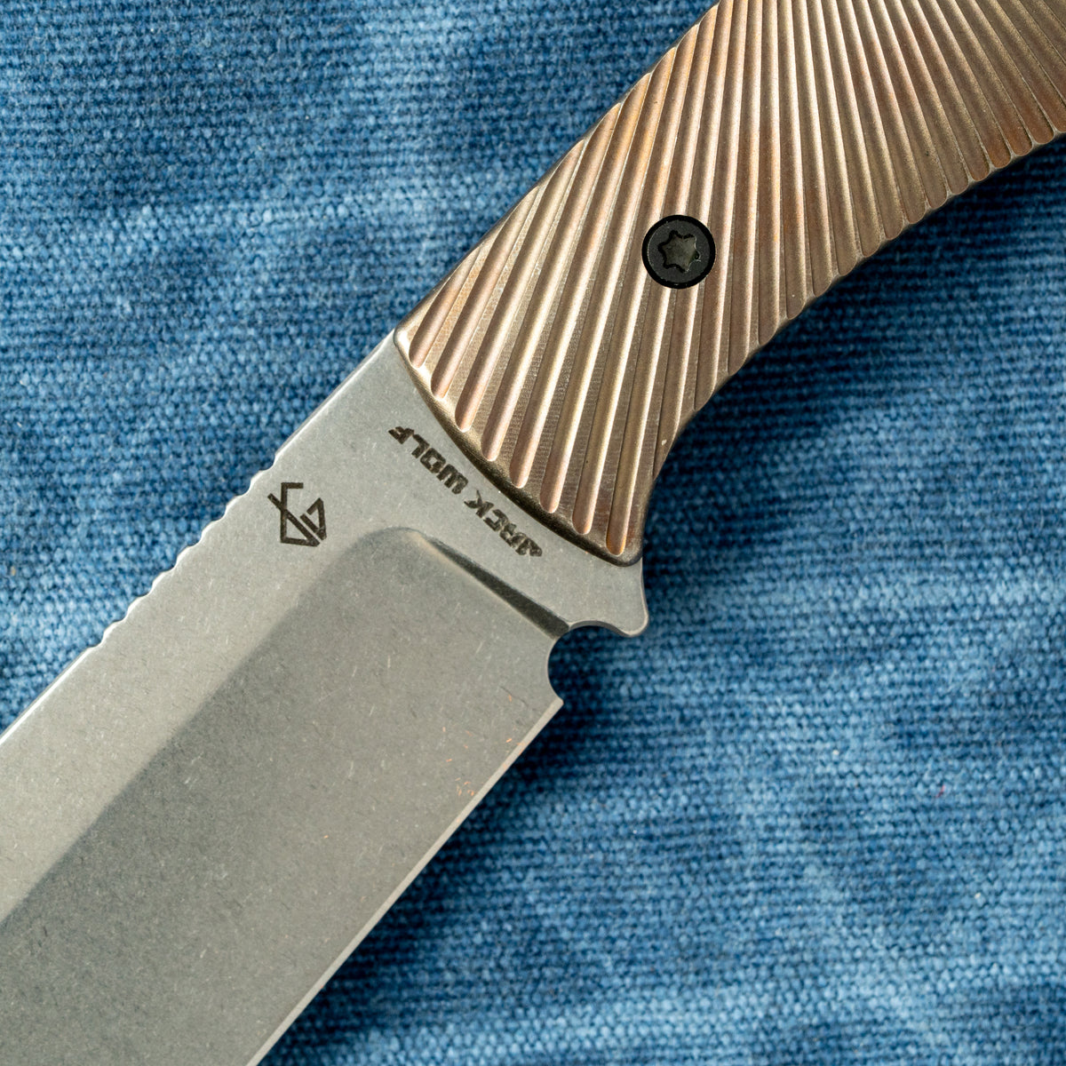 BORDERTOWN BOWIE - TITANIUM STARBURST