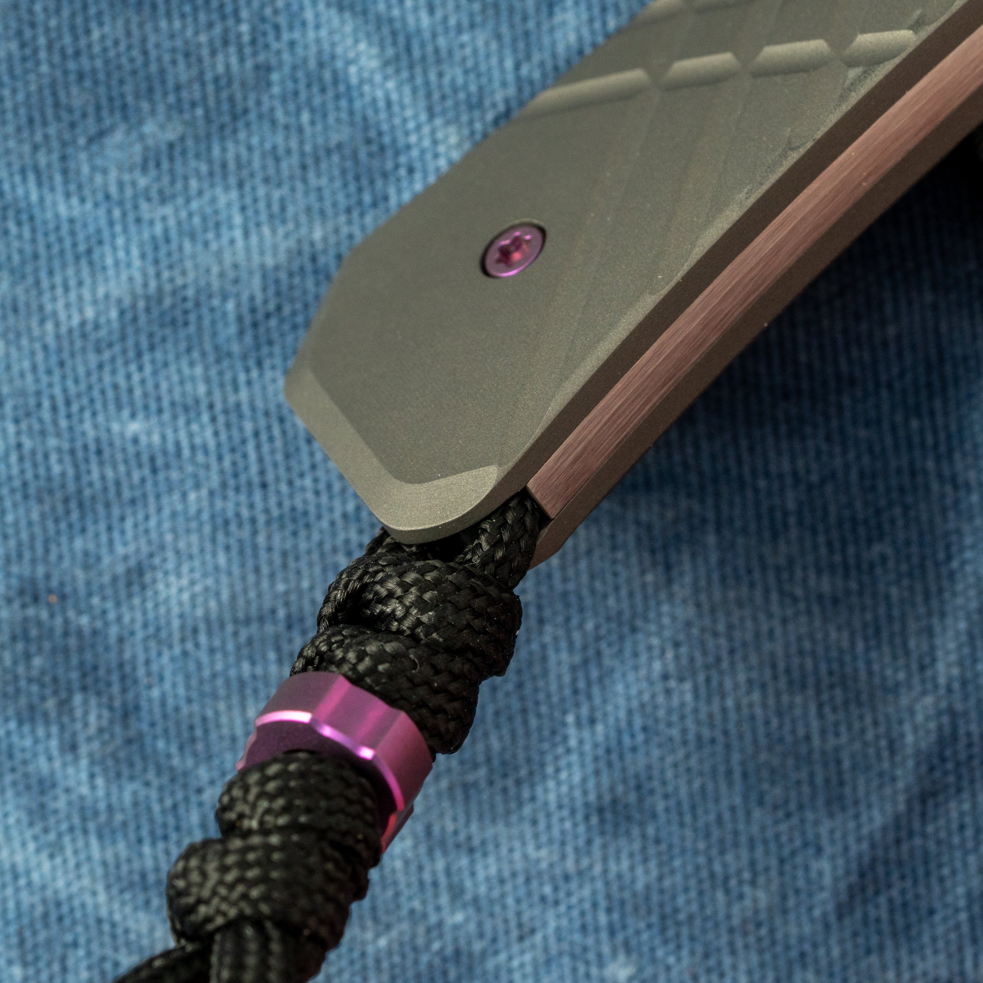 PIONEER FIXEDC - TITANIUM CROSS HATCH 2 HAND SATIN