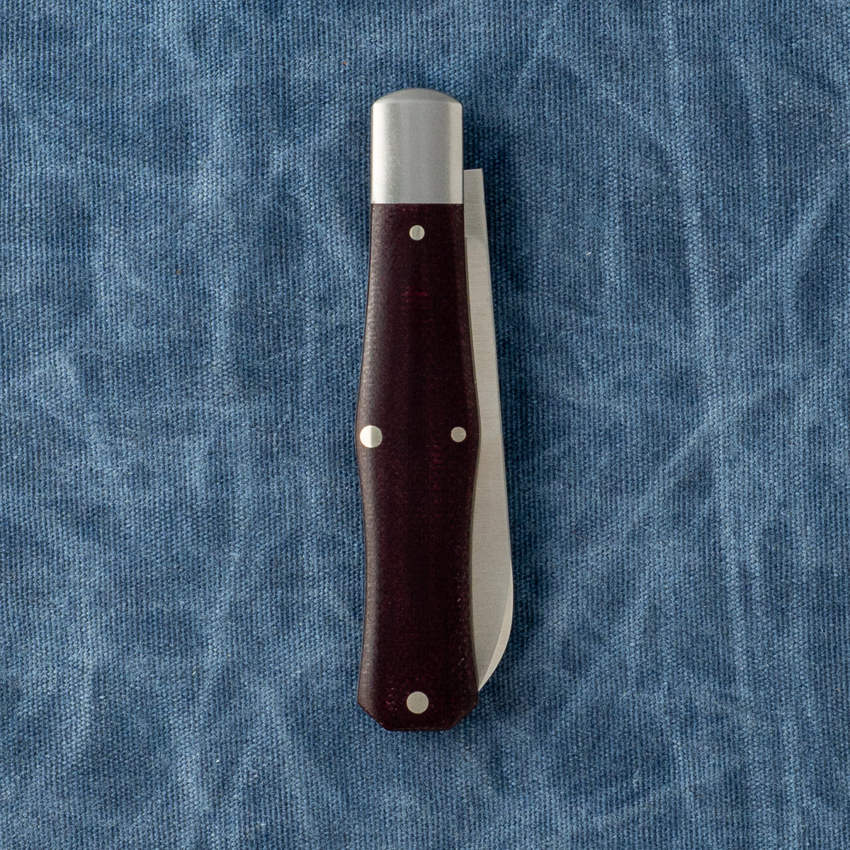 COFFIN - BURGUNDY CANVAS MICARTA